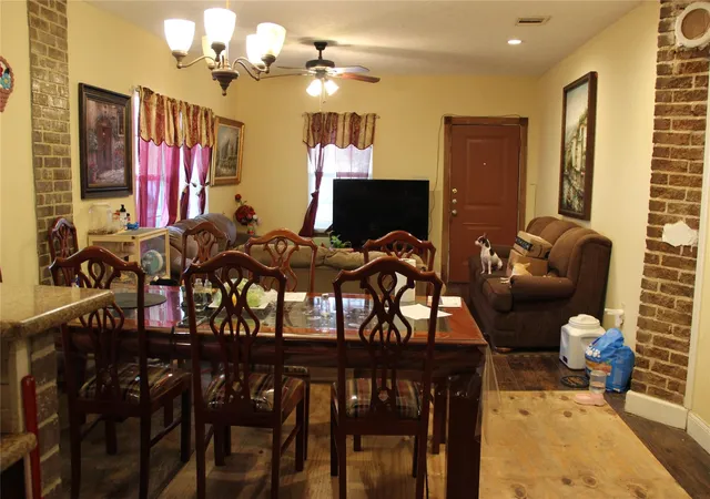 3rd image of 7107 Avenue I, Houston, TX 77011 | MLS# 79862527
