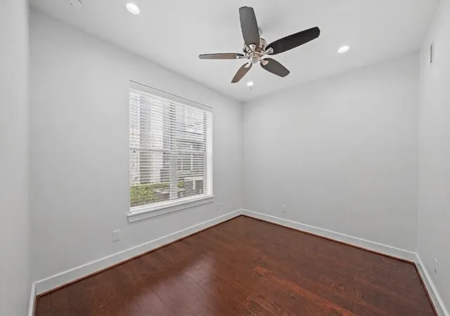 Photo 4 of Single family home for sale at 2228 Mcgowen St, Houston, TX 77004 | MLS# 25588465 | Listing updated on 2026-08-18
