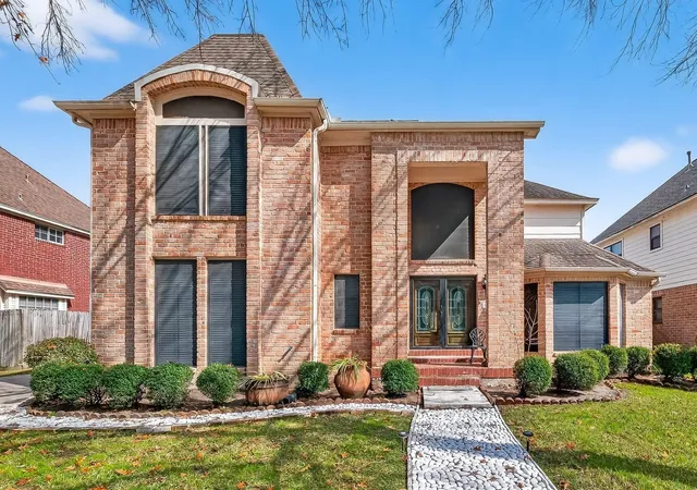 Photo 1 of Sale Pending at 3435 Ashton Park Dr, Houston, TX 77082 | MLS# 73312401 | Listing updated on 2026-09-20