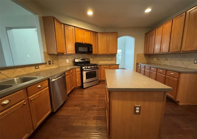 2nd image of 8530 Calverton Pines Ln, Houston, TX 77095 | MLS# 67509903