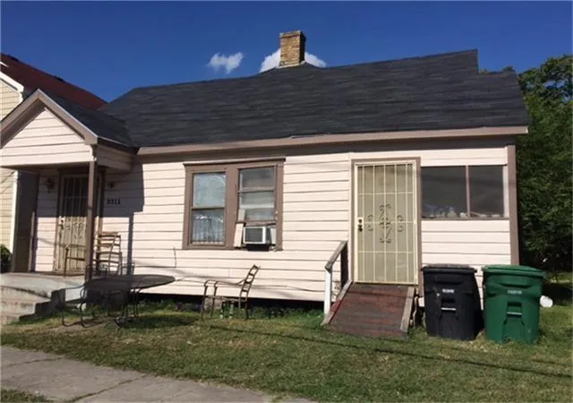 Photo 2 of Single family home for sale at 3311 Holman St, Houston, TX 77004 | MLS# 31901246 | Listing updated on 2026-07-29