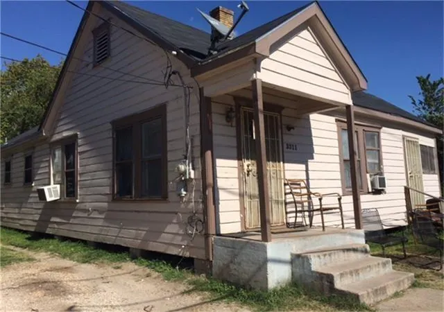 Photo 3 of Single family home for sale at 3311 Holman St, Houston, TX 77004 | MLS# 31901246 | Listing updated on 2026-07-29