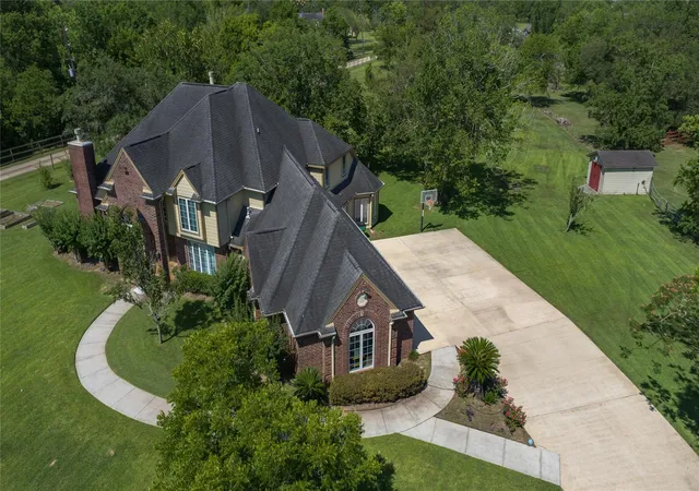 Photo 2 of Sale Pending at 2750 County Rd 48, Rosharon, TX 77583 | MLS# 53014482 | Listing updated on 2026-09-02