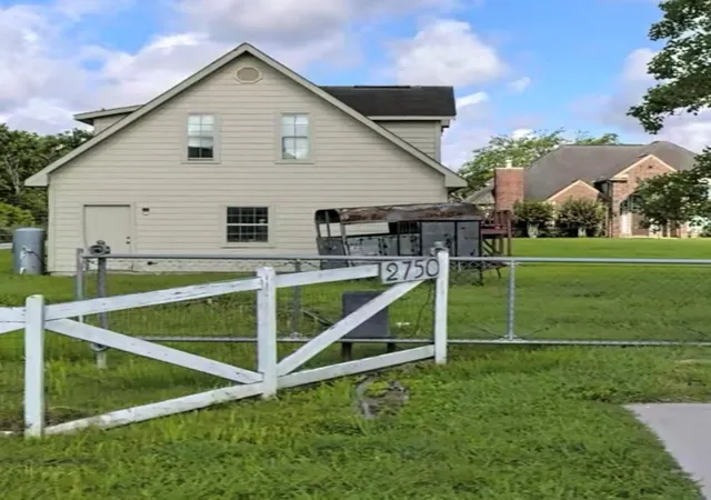Photo 3 of Sale Pending at 2750 County Rd 48, Rosharon, TX 77583 | MLS# 53014482 | Listing updated on 2026-09-02