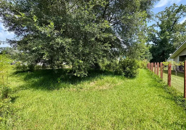 1st image of 10159 Peck Rd, Lumberton, TX 77657 | MLS# 63873493