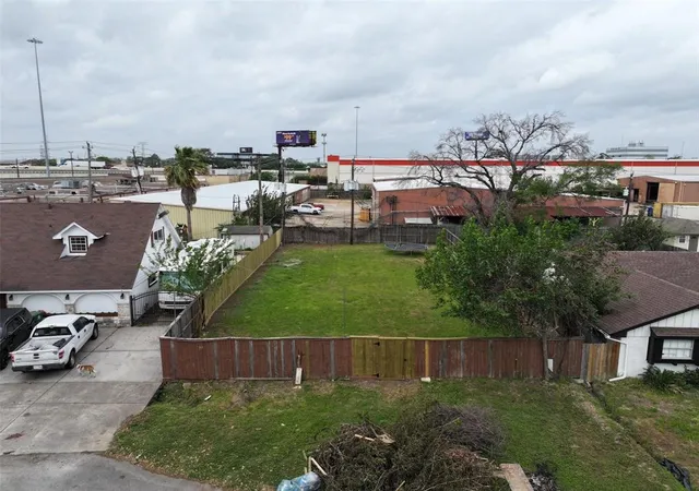 Photo 4 of Land for sale at 3607 Zoch Ln, Houston, TX 77092 | MLS# 53358913 | Listing updated on 2026-04-24