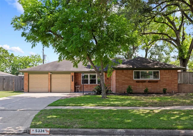 Photo 1 of Single family home for sale at 5334 Saxon Dr, Houston, TX 77092 | MLS# 10546952 | Listing updated on 2026-10-05