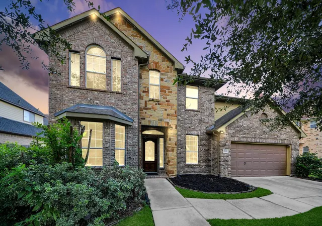 Photo 1 of Single family home for sale at 8518 River Cliff Ln, Houston, TX 77095 | MLS# 82001386 | Listing updated on 2026-07-26