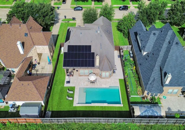 Photo 3 of Single family home for sale at 8518 River Cliff Ln, Houston, TX 77095 | MLS# 82001386 | Listing updated on 2026-07-26