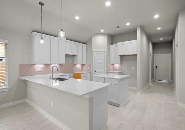 Photo 3 of Single family home for sale at 1739 Pecan Woods Ln, Conroe, TX 77301 | MLS# 93632859 | Listing updated on 2026-07-24