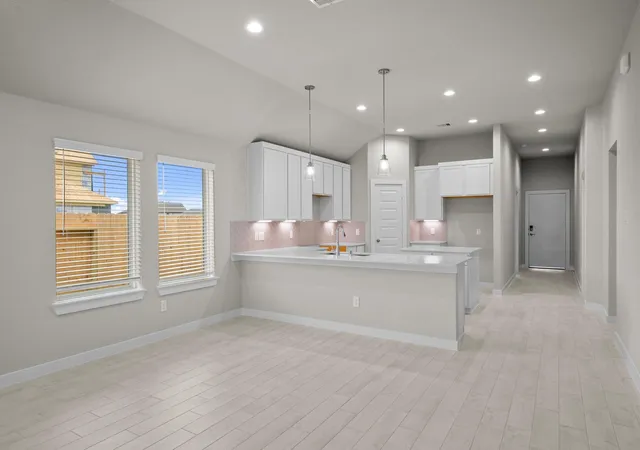 Photo 4 of Single family home for sale at 1739 Pecan Woods Ln, Conroe, TX 77301 | MLS# 93632859 | Listing updated on 2026-07-24
