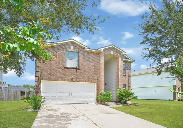 Single family home for sale at 7703 Northfork Holw Ln, Richmond, TX 77407 | MLS# 2021057 | Listing updated on 2025-11-09