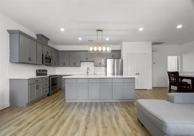 1st image of 5212 Sherman St, Houston, TX 77011 | MLS# 33623147