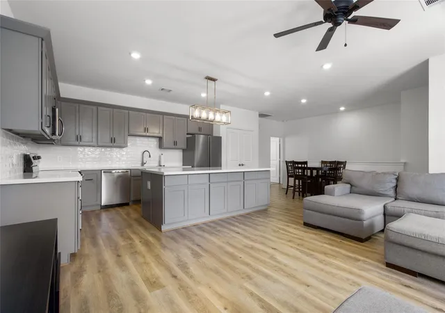 4th image of 5212 Sherman St, Houston, TX 77011 | MLS# 33623147