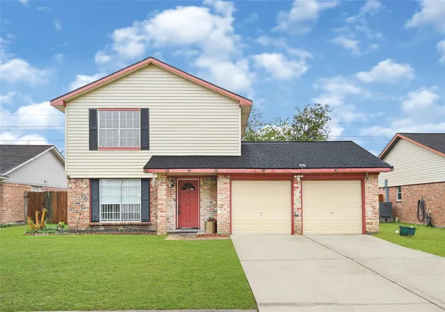 Photo 1 of Single family home for sale at 15011 Royal Shadows Dr, Houston, TX 77082 | MLS# 29913557 | Listing updated on 2026-07-17