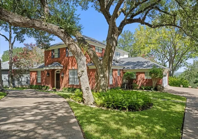 1st image of 208 Rolling Hill Dr, La Grange, TX 78945 | MLS# 49402168