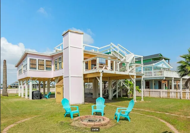 3rd image of 922 Seashell Dr, Freeport, TX 77541 | MLS# 20867240