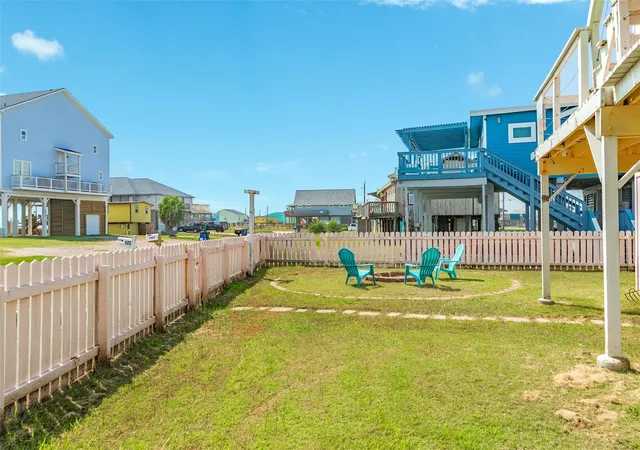 40th image of 922 Seashell Dr, Freeport, TX 77541 | MLS# 20867240