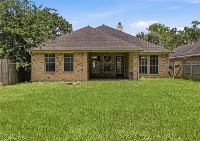 Homes for sale in Nederland, TX | 624 S 9th St, Nederland, TX 77627 | MLS# 23164450