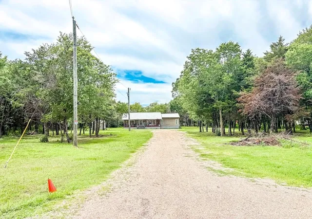 24th image of 1345 Lcr 498, Mexia, TX 76667 | MLS# 74214874