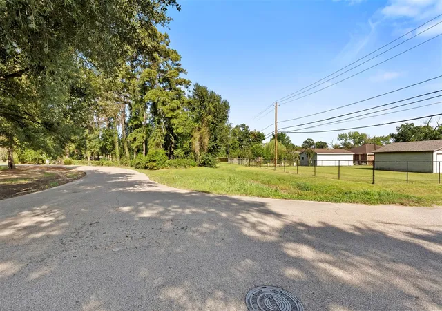 Photo 4 of Land for sale at 6906 Apache St, Houston, TX 77028 | MLS# 87264126 | Listing updated on 2026-09-15