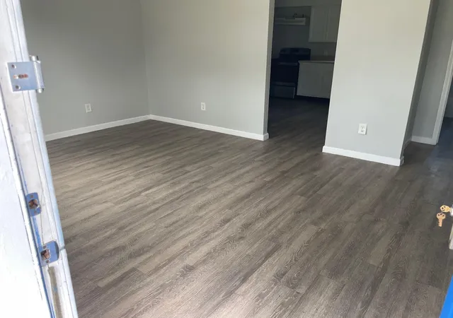 Photo 3 of Single family home for sale at 4913 Chennault Rd, Houston, TX 77033 | MLS# 36231859 | Listing updated on 2026-09-20