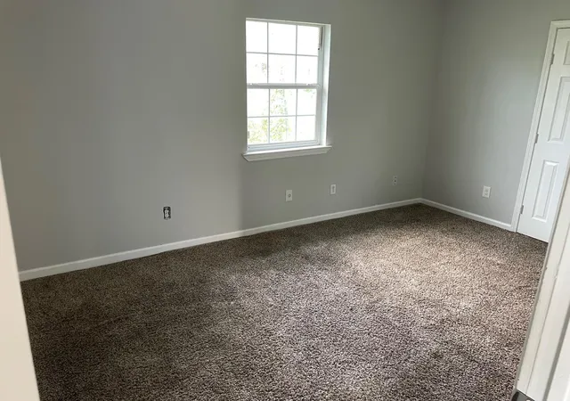 Photo 4 of Single family home for sale at 4913 Chennault Rd, Houston, TX 77033 | MLS# 36231859 | Listing updated on 2026-09-20