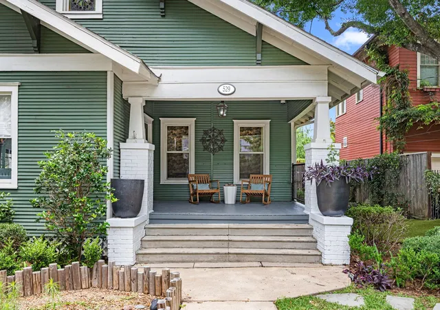2nd image of 529 Highland St, Houston, TX 77009 | MLS# 97062314