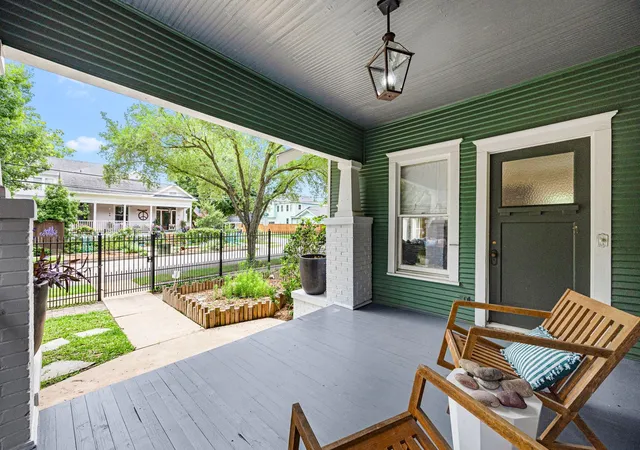 3rd image of 529 Highland St, Houston, TX 77009 | MLS# 97062314