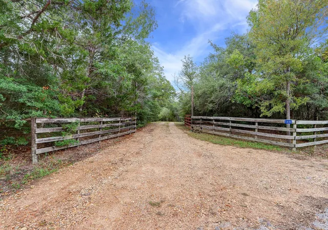 Homes for sale in Fayetteville, TX | 5400 Florida Chapel Rd, Fayetteville, TX 78940 | MLS# 48291271