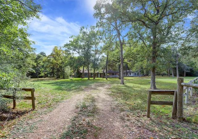 Homes for sale in Fayetteville, TX | 5400 Florida Chapel Rd, Fayetteville, TX 78940 | MLS# 48291271