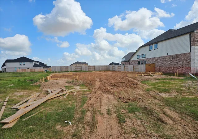 Photo 1 of Single family home for sale at 2105 Sunflower View St, Brookshire, TX 77423 | MLS# 31200297 | Listing updated on 2026-09-04