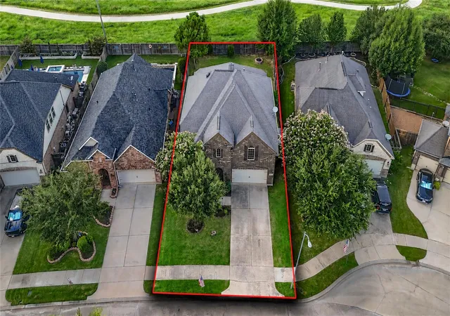 2nd image of 4910 Scenic Horizon Ln, Fulshear, TX 77441 | MLS# 35347471