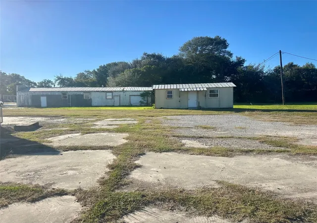 1st image of 2089 Canal St, Port Arthur, TX 77640 | MLS# 32851780