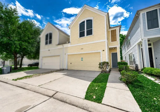 Townhouse for sale at 14923 Atmore Pl Dr, Houston, TX 77082 | MLS# 75516154