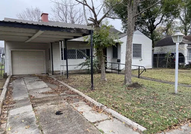 Photo 2 of Single family home for sale at 6705 Linden St, Houston, TX 77087 | MLS# 83663103 | Listing updated on 2026-09-04