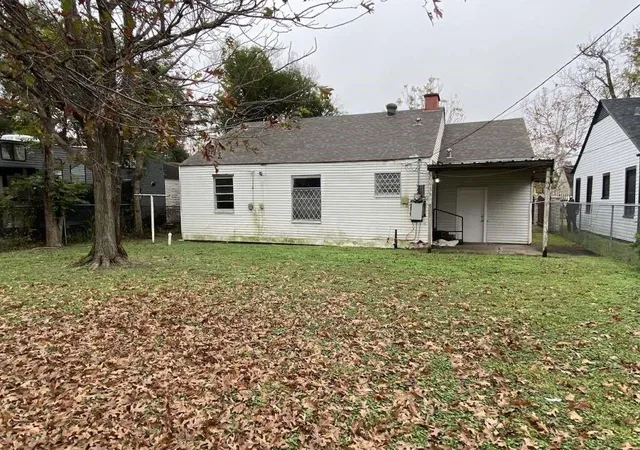 Photo 3 of Single family home for sale at 6705 Linden St, Houston, TX 77087 | MLS# 83663103 | Listing updated on 2026-09-04