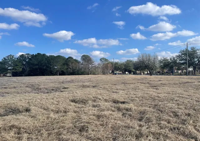Photo 3 of Land for sale at 1601 W League City Pkwy, League City, TX 77573 | MLS# 87682135 | Listing updated on 2026-06-16