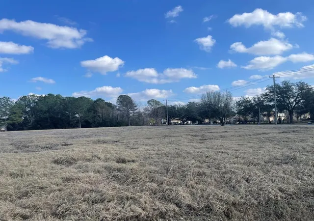 Photo 4 of Land for sale at 1601 W League City Pkwy, League City, TX 77573 | MLS# 87682135 | Listing updated on 2026-06-16