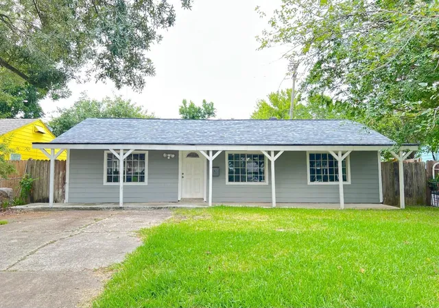 1st image of 3121 Bond St, Pasadena, TX 77503 | MLS# 53393661