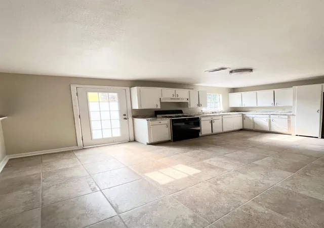 5th image of 3121 Bond St, Pasadena, TX 77503 | MLS# 53393661