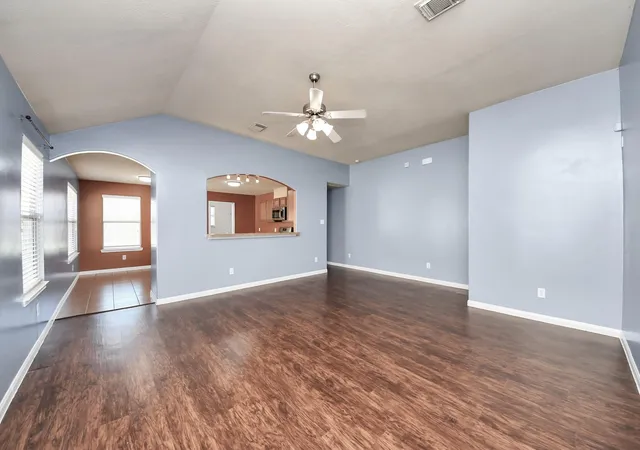 4th image of 21630 Falvelsunset Ct, Spring, TX 77388 | MLS# 15736318