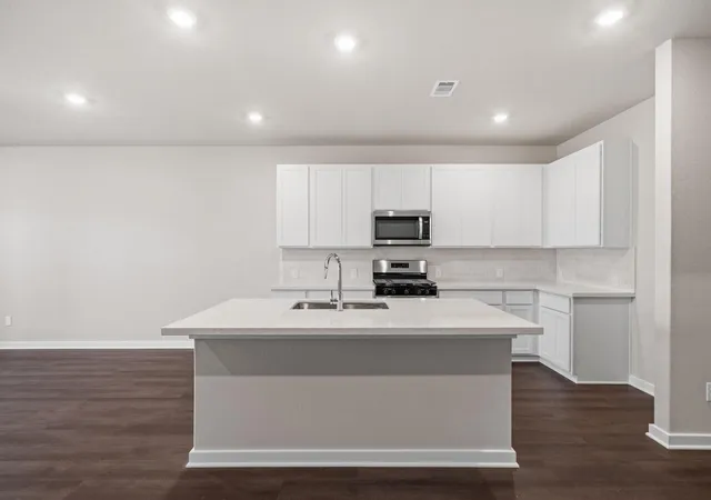 Photo 4 of Single family home for sale at 19026 Cetara Villa Dr, Hockley, TX 77447 | MLS# 10204244 | Listing updated on 2026-09-18