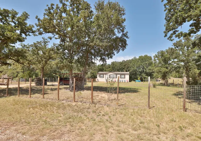 Photo 1 of Single family home for sale at 100 Tanglewood Ln, Somerville, TX 77879 | MLS# 74165251 | Listing updated on 2026-09-11