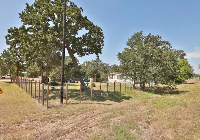 Photo 3 of Single family home for sale at 100 Tanglewood Ln, Somerville, TX 77879 | MLS# 74165251 | Listing updated on 2026-09-11