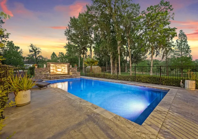 3rd image of 3103 Wellspring Lake Dr, Fulshear, TX 77441 | MLS# 75785995