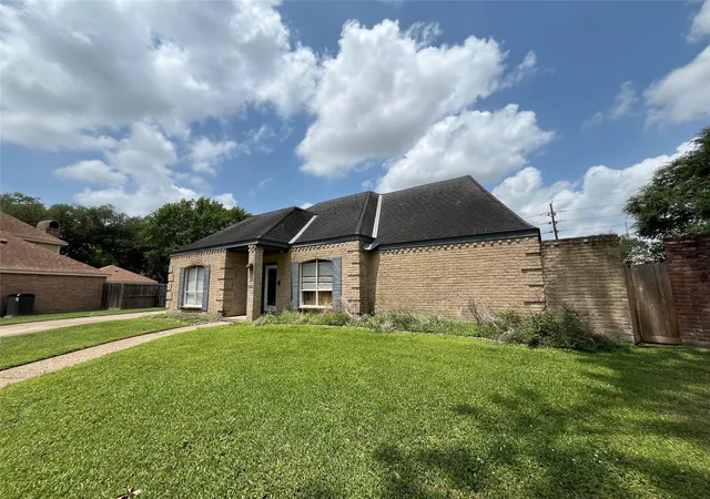 Photo 3 of Single family home for sale at 22006 Joshua Kendell Ln, Katy, TX 77449 | MLS# 75528317 | Listing updated on 2026-08-07