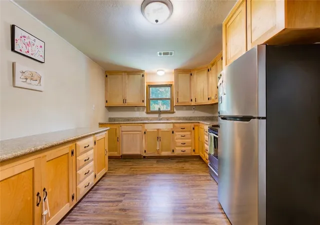 Photo 4 of Single family home for sale at 2206 Oaklawn Dr, La Marque, TX 77568 | MLS# 30705452 | Listing updated on 2026-07-17