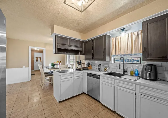 Photo 2 of Sale Pending at 8131 Brinkworth Ln, Houston, TX 77070 | MLS# 37998500 | Listing updated on 2026-09-10