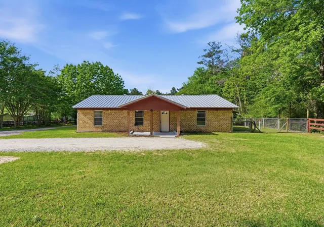 2nd image of 2377 Us Hwy 190, Huntsville, TX 77340 | MLS# 12861197